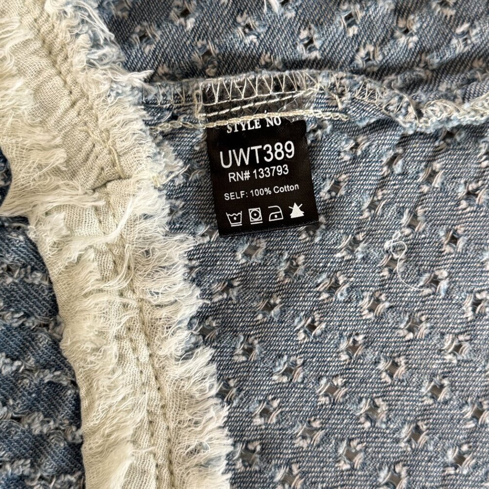 LAST ONE POL Denim 70s Boho Baby Flower Patchwork Frayed Edge Denim Jean Top - Picture 7 of 9